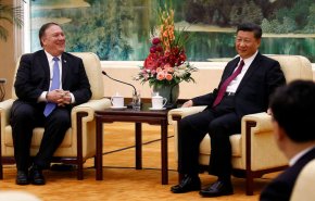 الخارجية الأمريكية: بومبيو جدد لبكين رفضنا لعسكرة بحر الصين الجنوبي
