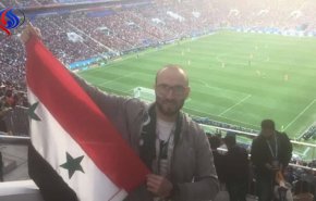 سوريون في موسكو يشجعون منتخب روسي ضد السعودية
