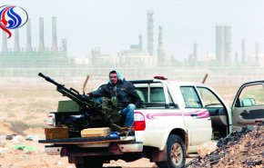 الجيش الليبي يعلن سيطرته على الموانئ النفطية