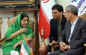وزیرة خارجیة الهند تؤكد رفضها للحظر الاحادي على ایران
