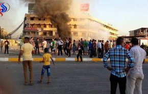 إصابة ثلاثة اشخاص بانفجار عبوة داخل سيارة ركاب في بغداد