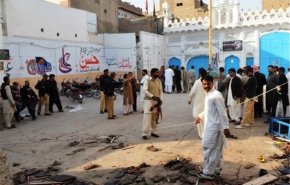 حسینیه شیعیان در پاکستان هدف حمله تروریستی قرار گرفت