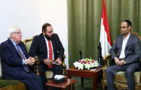 رئيس المجلس السياسي في اليمن يستقبل المبعوث الأممي 