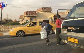شاهد: العصابات والمافيات، تستغل اليتامی الفقراء في الموصل
