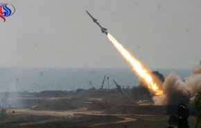 قصف يمني على مدينة جيزان بصاروخ بدر1 الباليستي