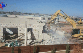 الاحتلال يخطر 50 منزلا بالهدم في قلنسوة