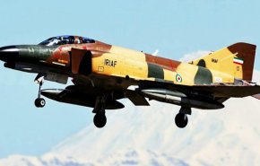 سقوط طائرة تدريب مقاتلة جنوب شرق ايران واصابة قائديها