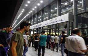 فرودگاه نجف در تصرف معترضان + عکس