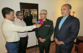 ايران وباكستان توقعان اتفاقية تعاون استخباري وامني