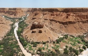 آل سعود آثار باستانی یمن را ویران کرد