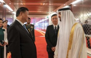ولي عهد أبوظبي في جلسة عائلية مع الرئيس الصيني
