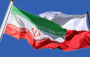 خلال استقباله السفير الايراني وزير خارجية بولندا يبدي رغبته لزيارة ايران