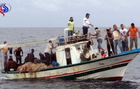 خفر السواحل الإسباني ينقذ مئات المهاجرين