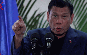 رئيس الفلبين يشتم رجال الشرطة ويهددهم بالقتل!