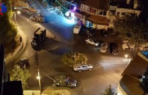بالفيديو.. الأمن الأردني ينفذ مداهمات جديدة في السلط ويعتقل 3 أشخاص