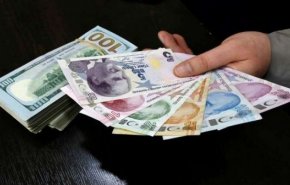 الليرة التركية تنتعش امام الدولار رغماً عن ترامب.. كيف سيكون رده؟
