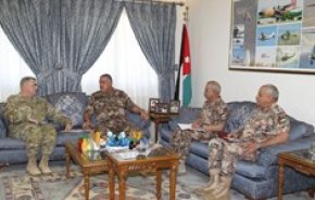دیدار فرمانده نیروی زمینی ارتش آمریکا با رئیس ستاد مشترک ارتش اردن