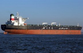 رویترز: چین نفت وارداتی از ایران را با نفت‌کش‌های ایرانی حمل می‌کند