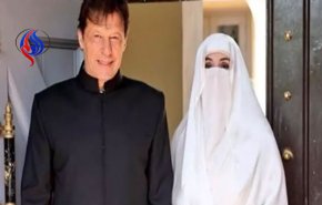  زوجة رئيس وزراء باكستان تثير جدلاً واسعا في باكستان!!
