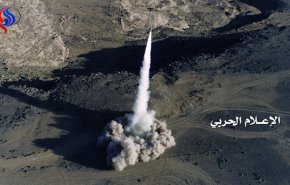 حمله یمن به جنوب عربستان با موشک بالستیک «بدر1»