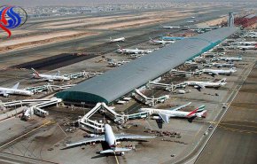 مطار دبي يوقف الرحلات بسبب...