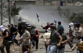 اصابة العشرات في مواجهات مع الاحتلال في راس كركر بالضفة الغربية
