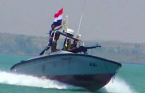 البحرية اليمنية تستهدف بارجة سعودية قبالة جيزان