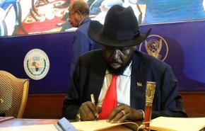 رئيس جنوب السودان يوقع اتفاق سلام مع المتمردين