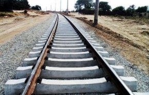 وزير سكك الحديد الباكستاني يعلن عن مشروع للربط السككي مع ايران