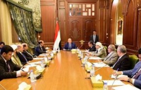 حكومة هادي تشدد الحصار وتضيق الخناق على اليمنيين + فيديو