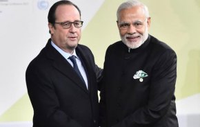 مطالبات باستقالة مودي بسبب صفقة طائرات فرنسية مع الهند