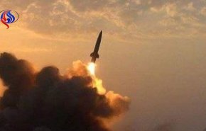 یمنی ها با شلیک موشک بالستیک فرودگاه جیزان عربستان را هدف گرفتند