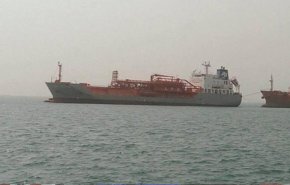 ممانعت ائتلاف متجاوز از ورود کشتی های حامل مواد نفتی به بندر الحدیده