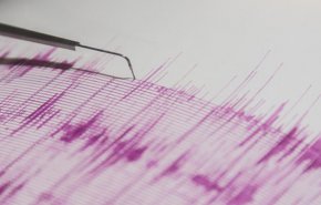 زلزال بقوة 7.7 على مقياس ريختر يضرب إندونيسيا وإنذار من تسونامي
