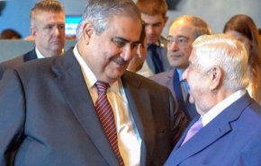 خوش‌وبش وزرای خارجه بحرین و سوریه برای اولین بار پس از سال ۲۰۱۱