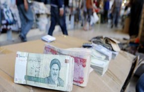 رغم الحظر الاميركي.. الريال الايراني يتعافى امام الدولار