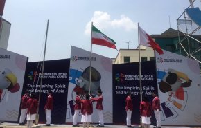پرچم ایران در دهکده مسابقات به اهتزاز درآمد
