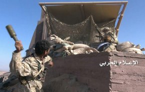 مشاهد نوعية لاقتحام القوات اليمنية مواقع عسكرية جنوب السعودية