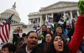 بازداشت صدها معترض در ساختمان کنگره آمریکا 

