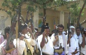 وقفة احتجاجية في الحديدة تنديدا بالحرب الاقتصادية المفروضة على اليمنيين 