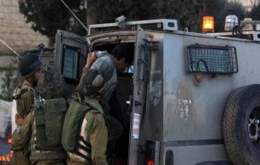 یورش صهیونیست‌ها به کرانه باختری و بازداشت ۱۳ فلسطینی