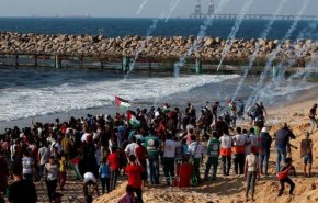 شاهد..الاحتلال يهاجم المسير البحري الـ11 في غزة 