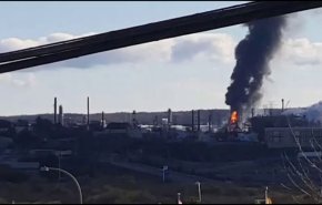 انفجار ضخم في مصفاة شرقي كندا (فيديو)