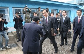 بدء محادثات الكوريتين والأمم المتحدة حول نزع السلاح من الحدود