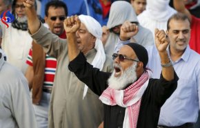 بحرینی ها علیه انتخابات فرمایشی رژیم آل خلیفه تظاهرات کردند