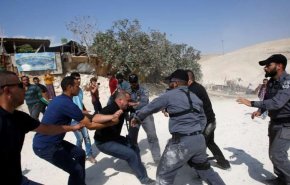 زخمی شدن چندین فلسطینی از جمله یک وزیر در راهپیمایی خان الاحمر