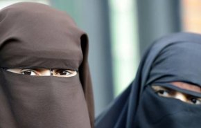 ممنوعیت استفاده از روبنده و حجاب کامل در فرانسه نقض حقوق‌بشر است