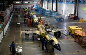 افتتاح خط تولید انبوه و تحویل دهی اولین جت جنگنده تمام ایرانی کوثر به ارتش جمهوری اسلامی+ گزارش تصویری