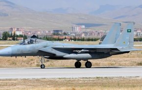 آسوشیتدپرس: آمریکا سوخت‌گیری هواپیما‌های عربستان را در جنگ یمن متوقف می‌کند