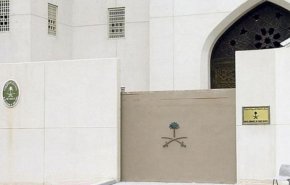 كواليس قيام السفارة السعودية في تونس باحتجاز صحفيين بسبب خاشقجي
